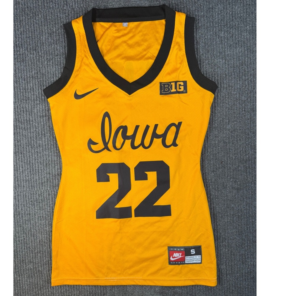 Nike Iowa Hawkeyes Caitlin Clark 22 Basketball Jersey Yellow Small